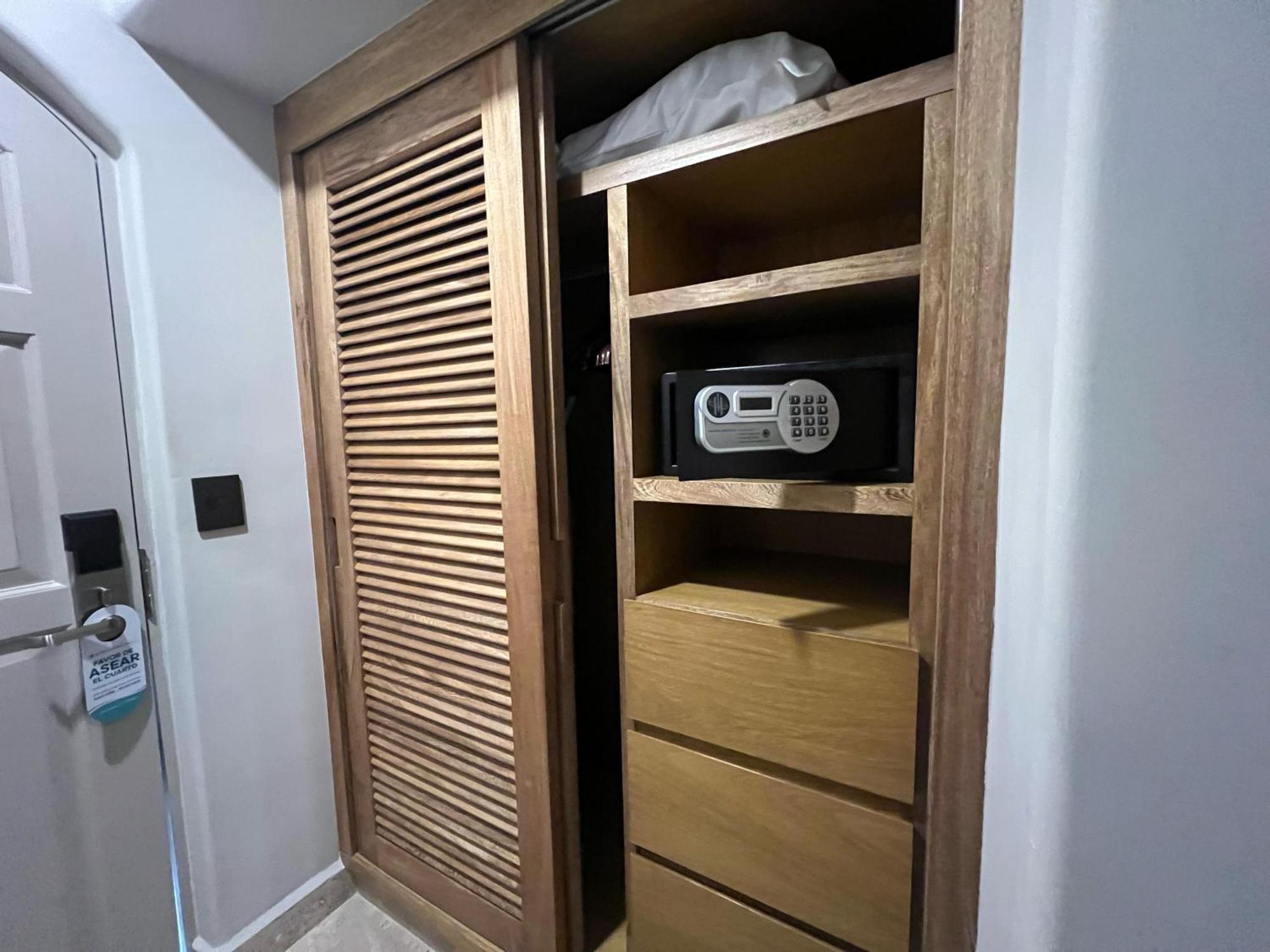 Gr Solaris Caribe Hotell Cancún Eksteriør bilde
